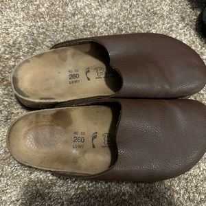 Women’s Birki’s size 9